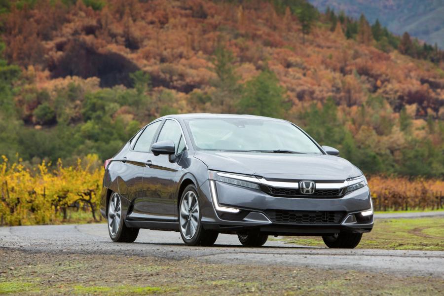  Honda Clarity Plug-In Hybrid 2017 года  (NA) (фото 31 из 84)